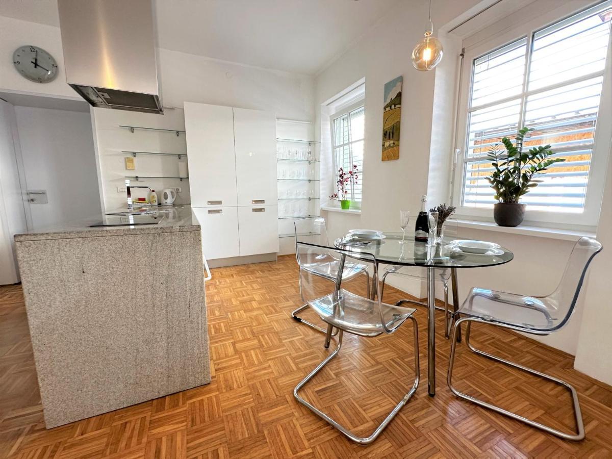 Charming Starry Night Apartment Ljubljana Extérieur photo