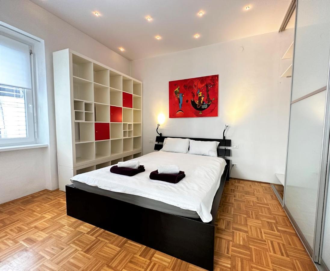 Charming Starry Night Apartment Ljubljana Extérieur photo
